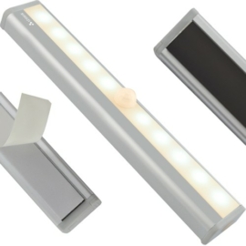 Öntapadós elemes LED lámpa, mozgásérzékelős, konyhapultra-szekrénybe,  19 x 3 x 1,7 cm