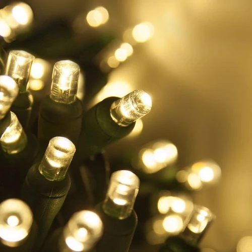 50 LED-es napelemes kerti fényfüzér, meleg fehér
