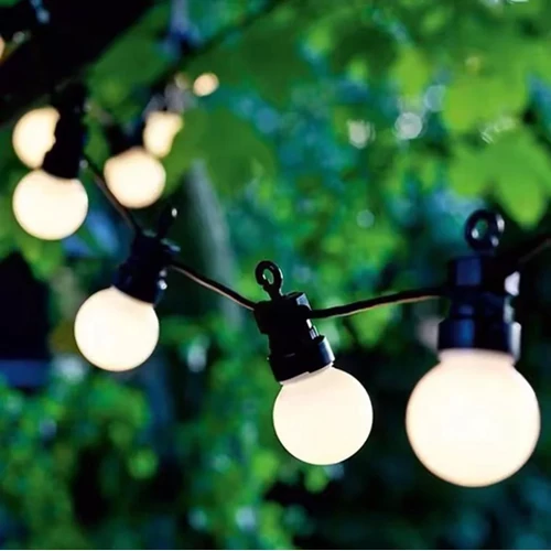 15 m-es 20 LED-es hosszabbítható fekete gumi vezetékes lámpafüzér, teraszvilágítás, időzíthető, IP44, - meleg fehér