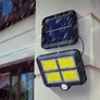 Kép 4/9 - 128 LED-es napelemes reflektor mozgásérzékelővel, IP44