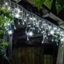 Kép 4/4 - 90 LED-es jégcsap kültéri-beltéri fényfüzér hideg fehér, 3 méter hosszú