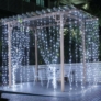 Kép 2/7 - 240 LED-es prémium fényfüggöny, 12 fényjátékkal, hideg fehér, 2 x 1,5 m