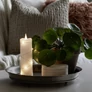 Kép 2/4 - 10 LED-es időzíthető gyertya dekor, meleg fehér, 7 x 15 cm 