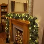 Kép 1/4 - Karácsonyi műfenyő elemes időzíthető girland 30 LED-el, 2,7 m