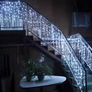Kép 7/7 - 12,5 m-es, 450 LED-es jégcsap fényfüzér beltéri és kültéri használatra, hosszabbítható, hideg fehér, 8 világítási móddal