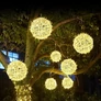 Kép 2/6 - Fémkeretes 200 meleg fehér LED-es karácsonyi időzíthető gömb dekor, 18 cm, IP44