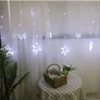Kép 6/6 - 112 LED-es elemes Hópihe jégcsap kültéri-beltéri fényfüggöny, hideg fehér, 200 cm széles, 8 világítási móddal