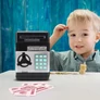 Kép 6/8 - Széf formájú malacpersely, pin kóddal védhető, fény- és hanghatásokkal, bankjegyhez és pénzérméhez