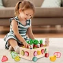Kép 4/10 - Montessori Mágneses Puzzle Fa Kocka Válogató Kapd el a bogarat! Fa Répakocsi