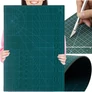 Kép 1/2 - Öngyógyuló Vágóalátét A2 Bigstren 24340 – Kétszínű, 3 Rétegű PVC, Zöld, 45x60 cm